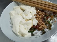 荤豆花米线-辣辣小吃豆花米线(大观篆新农贸市场店)