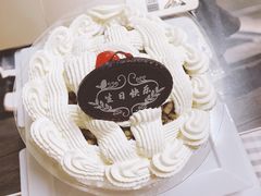 栗子鲜奶蛋糕-红宝石·鲜奶小方·海派西点房(莘庄龙之梦店)