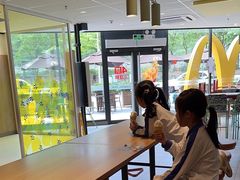 -麦当劳(宝龙店)
