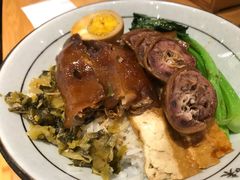-狮头牌卤味研究所·卤味饭(花城汇南区店)