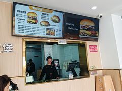 -美肴冰品·汉堡·牛腩饭(总店)