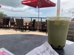 燕麦椰香抹茶拿铁-太平洋咖啡(海滨泳场店)