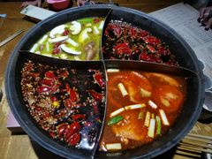 鸳鸯锅-白乐天毛肚火锅馆(南滨路店)