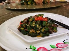 -东豪园林海鲜酒家(南港路辅路店)