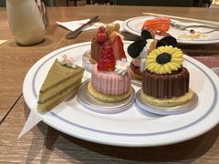 -咖啡苑自助餐厅·中国大饭店