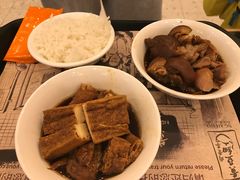 -黄亚细肉骨茶(仰光路店)