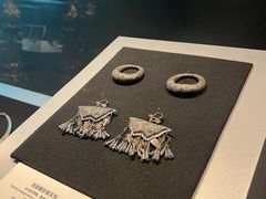 -北京服装学院民族服饰博物馆