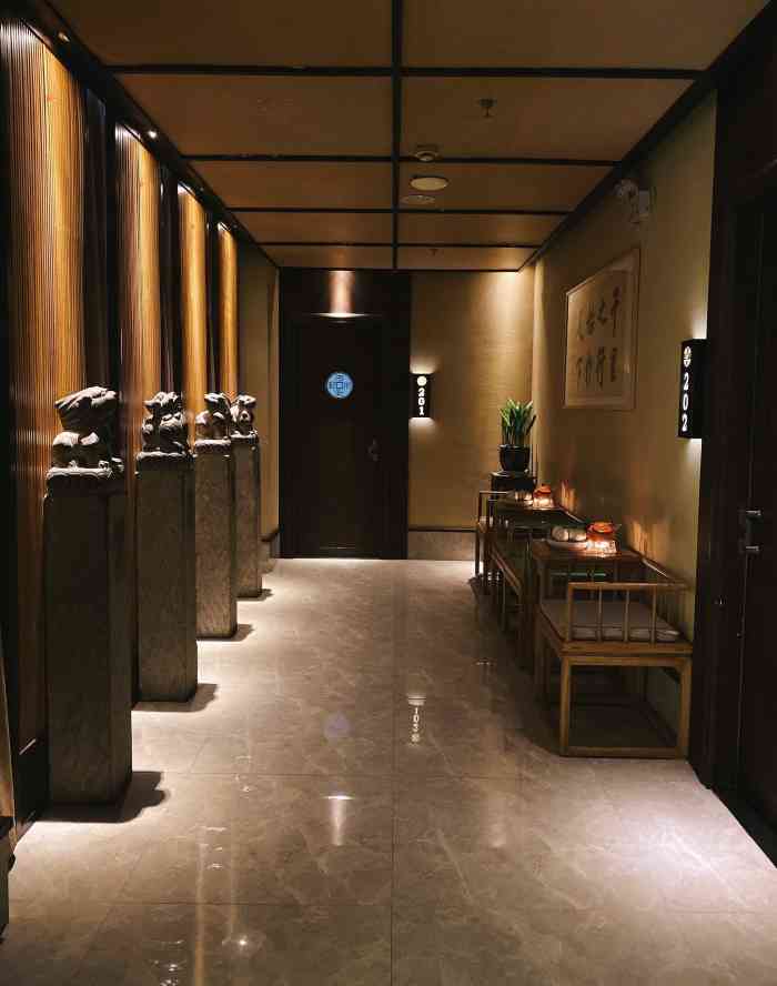 足本纪(杭州旗舰店)-"名不虚传的海底捞式服务,从进门到出门的每.