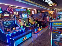 -卡通尼乐园(景枫中心店)