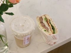 -Cafe on warm(丹霞店)