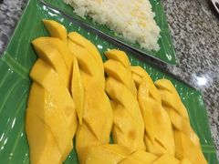 -光海鲜鱼翅餐厅(叻差拉披色路店)