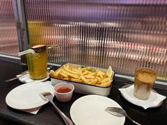 美式风味炸鸡翅配薯条-MIKAKU(万达广场上海宝山店)