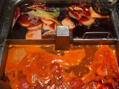 牛油鸳鸯锅-海底捞火锅鲜切牛肉主题店(长寿路店)