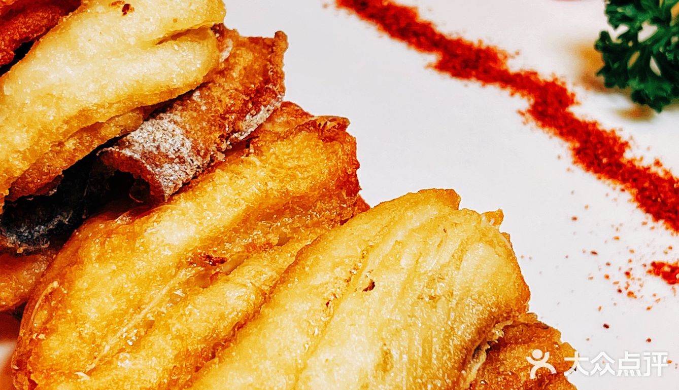 快来！这一道菜竟然用了25只大闸蟹！