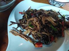 -小厨子私房菜·云南美食店