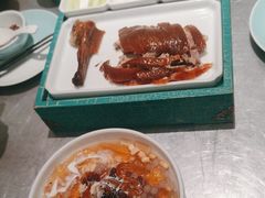 -姚姚酸菜鱼·金戈戈香港豉油鸡(喜荟城联名店)