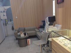 -视野联行眼镜·蔡司·尼康·豪雅·依视路(青浦宝龙店)
