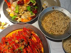 -巴厘龙虾·榜首油焖大虾(音乐学院·沿江酒馆店)