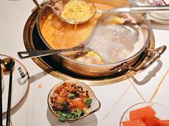 -牛人日志·鲜牛肉骨汤火锅(万科里瑧店)