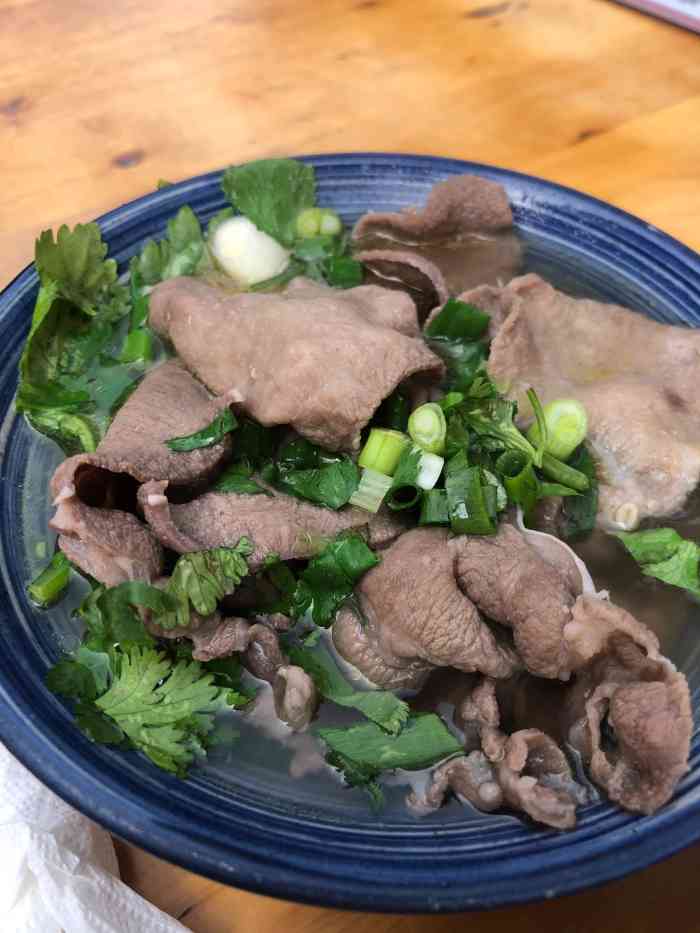 万客来碗碗翘脚牛肉-"第一次来,江湖菜的味道.大辛**,味道不.