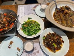 -黄泥岗·地道湖北菜(奥特莱斯店)