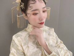 -群丽化妆摄影美甲纹绣培训学校