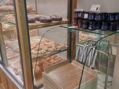 面包甜点陈列柜-巴黎贝甜(宜山路店)
