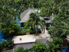 -三亚湾海居铂尔曼度假酒店