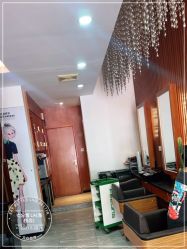 点击看大图 -七分屋LA·烫发·染发·剪发