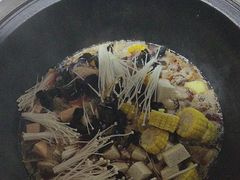 -人民公社铁锅炖·东北菜(卫国道店)