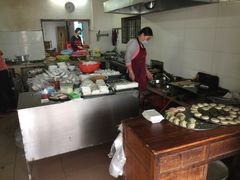 -洲心明记烧肉大粥(总店)