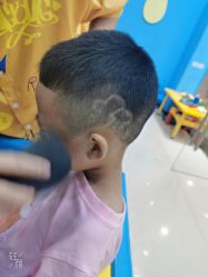 -趣哆剪儿童理发(奥山世纪城店)