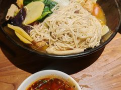 -万记麻辣烫国展总店