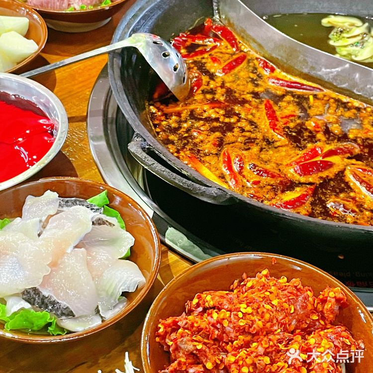 在闹市区的宝藏重庆火锅店怎么能不来