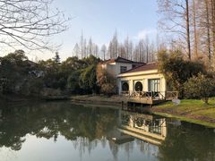 -上海怡沁园度假酒店
