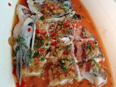 酱椒鱼头-凤凰湘语·湘粤鲜融(浦东旗舰店)