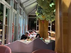 -水桶王国主题餐厅·聚会·生日派对·亲子活动·家庭套餐(亚龙湾希尔顿店)