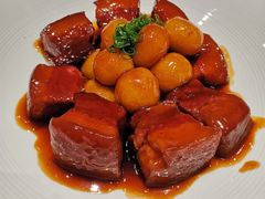 小土豆红烧肉-聚友居酒楼