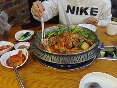 -喇喇排骨火锅·传统韩式脊骨汤(望京西园总店)
