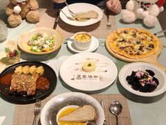 -又见马甲M8融合西餐厅(体育中心店)