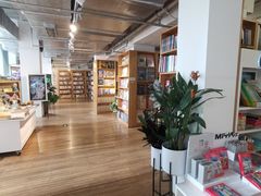 -今日艺术汇书店