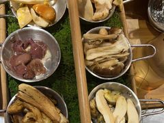 -一朵菌·野生菌探索家火锅(南亚店)