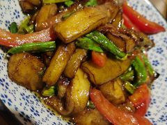 -蜜桃餐厅·伴山(绿宝广场店)