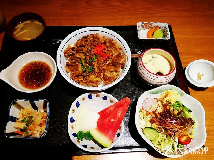 神田川日本料理(天津街店)牛肉饭定食图片