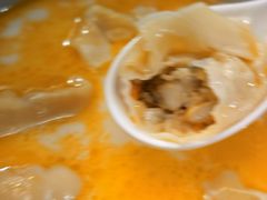 金汤黄鱼馄饨-蟹黄鱼·楼上面馆(外滩中央旗舰店)