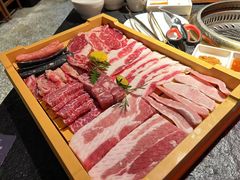 -嘿嘟嘟·肋条烧肉放题(爱融荟城店)