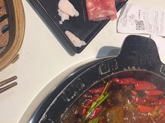 -卤校长老火锅(杨家坪直营店)