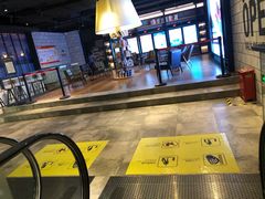 -CGV影城(滨江天街IMAX店)
