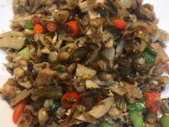 -湘聚南县土菜馆(龙山二路店)