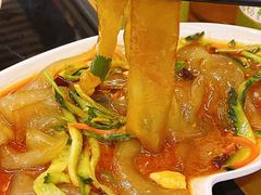 -炖四方东北铁锅炖·烧烤小龙虾(中豪国际店)